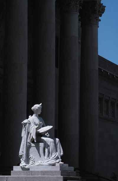 Statue at Art Museum